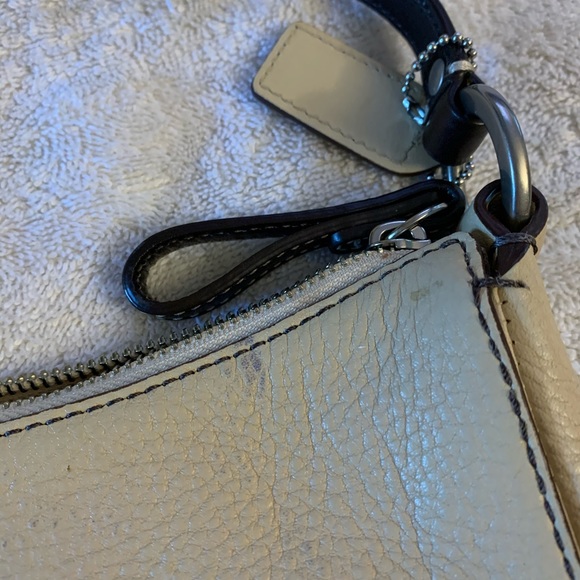 Coach Handbag - Picture 8 of 10